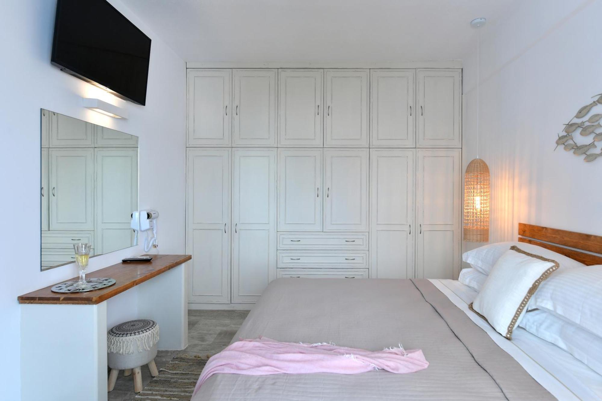 Ammos Luxury Rooms & Home Naousa  Phòng bức ảnh